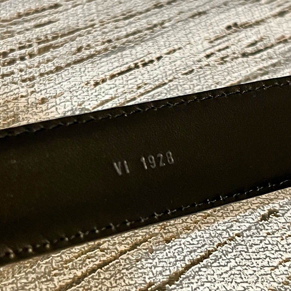 Louis vuitton belt in excellent condition - Picture 8 of 16